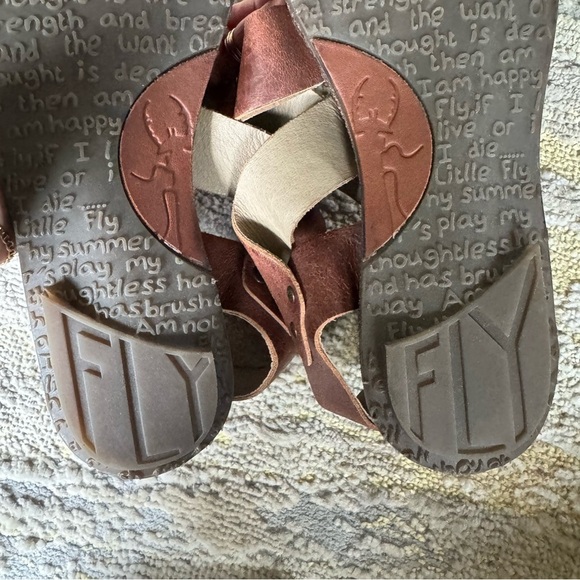 Fly London Sandals Bian flats Leather Sandals Brown strappy gladiator 40 9 9.5 - Picture 13 of 13